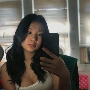 Meet your Posher, Levana